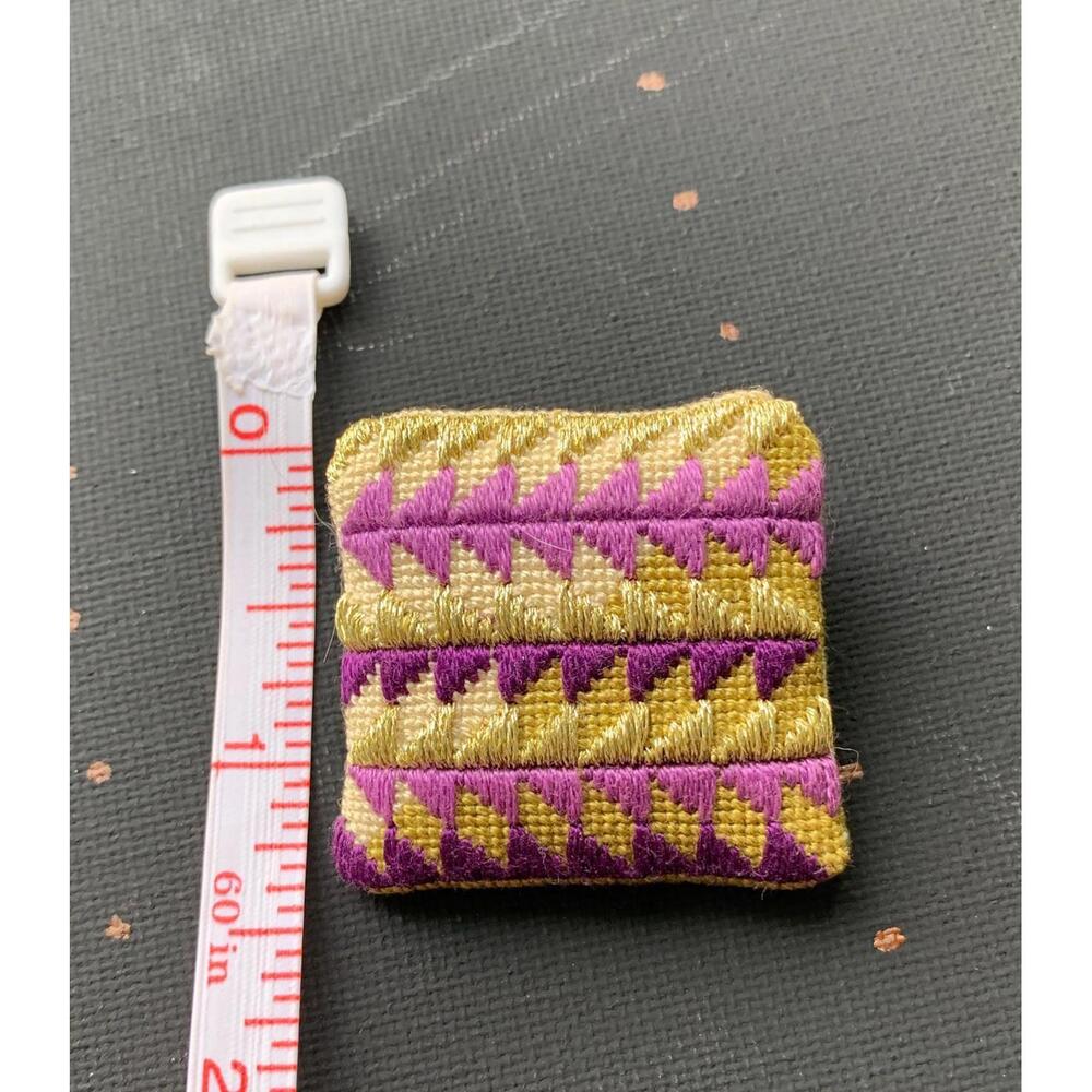 VTG Embroidered Brooch Signed S.E.B 1994 Handcrafted Purple Gold Green Geometric - Picture 7 of 7